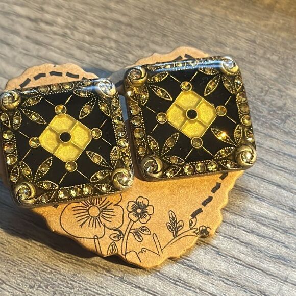 vintage enamel & rhinestone pierced earrings - Picture 6 of 6